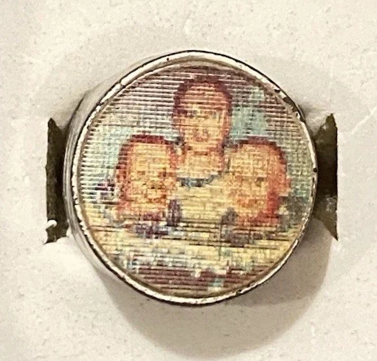 VINTAGE 1960s APOLLO 11 ASTRONAUTS 3D FLICKER RING HONG KONG NEIL ARMSTRONG NM! - image 3 of 4