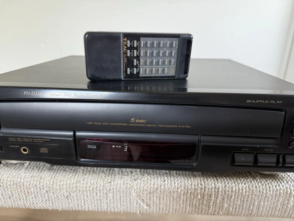 🍊Vintage 1999 TEAC 5-Disc CD Compact Changer Player | PD-D2380 POWERS ON! - Image 3 of 4
