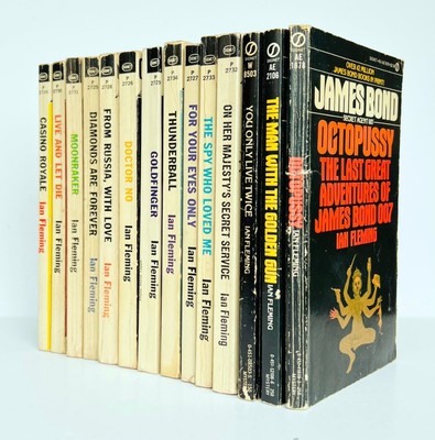 Ian Lancaster FLEMING / Ian Flemings James Bond Romane Komplettsatz Signet