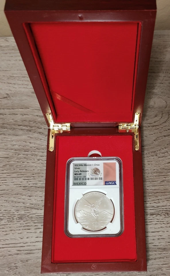 Paradise Mint 2023 Mo Mexico 1 Onza  Silver  Libertad Early Releases MS 69 case - Image 2 of 4