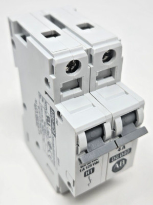 Allen-Bradley 4 Amp Circuit Breaker 1492-CB1DG040 with 1492-ACBH1 Aux Module