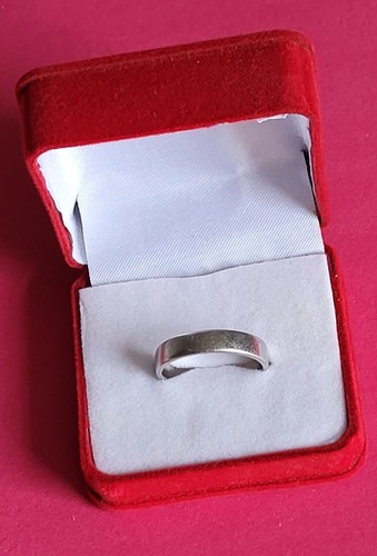 PLATINUM 950 - 5mm BAND / WEDDING RING - 10.6g - SIZE U / 20mm