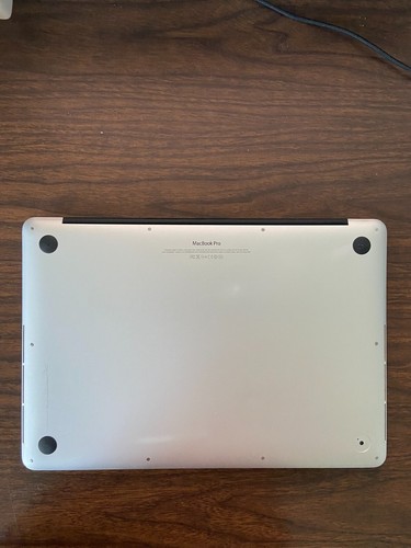 Apple MacBook Pro A1398 15.4" Retina Laptop  - Afbeelding 3 van 5