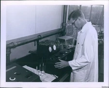 1954 Cleirte Research Center Flamemeter Measure Alkali Science 8X10 Photo
