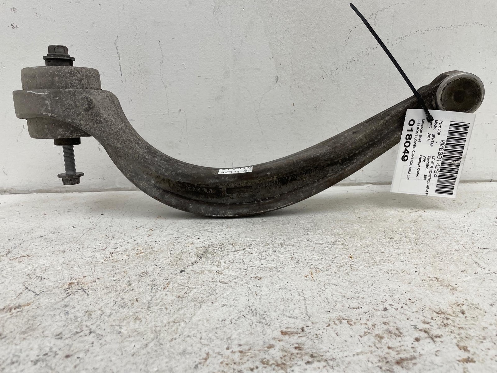 2016-2020 BENTLEY BENTAYGA FRONT LOWER CONTROL ARM LINK LEFT 4M0407695 C *28K*