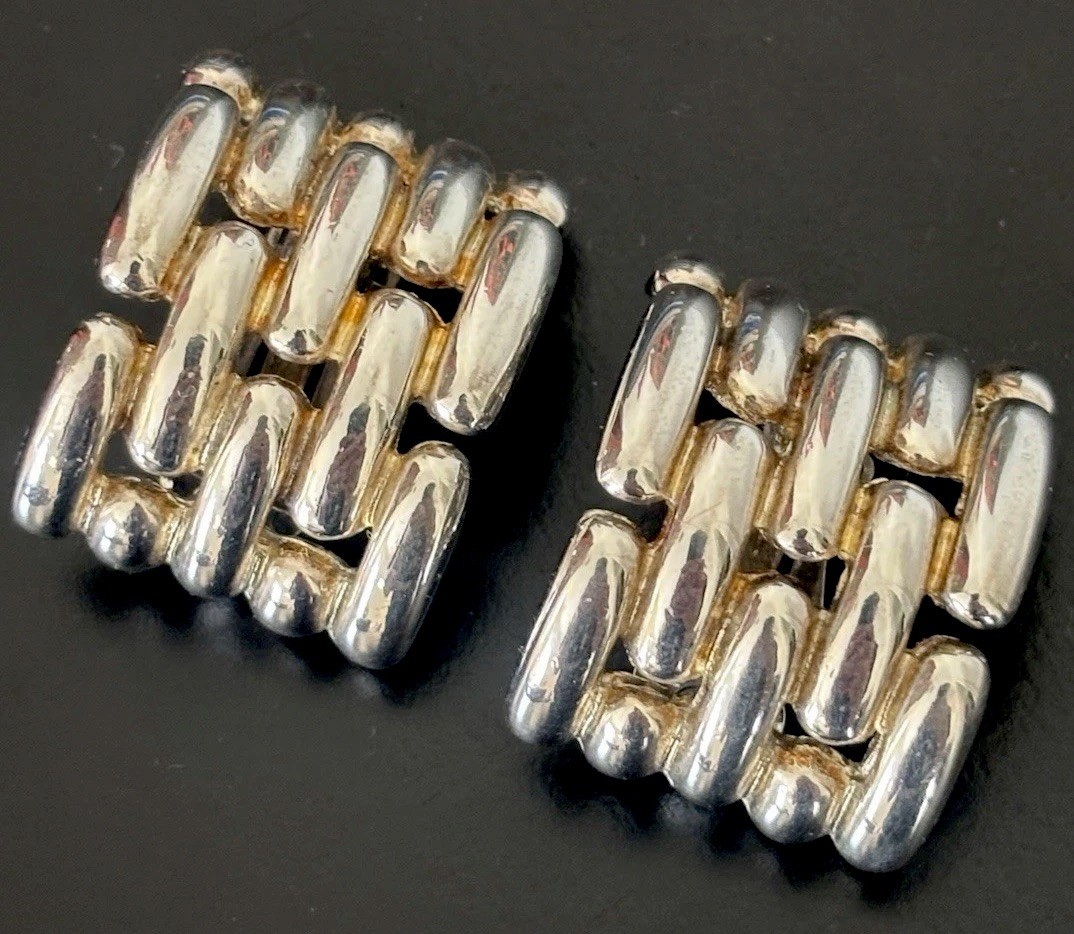 Vintage Givenchy Silver Tone Rectangular Cuff Clip-On Earrings –  thumbnail 2