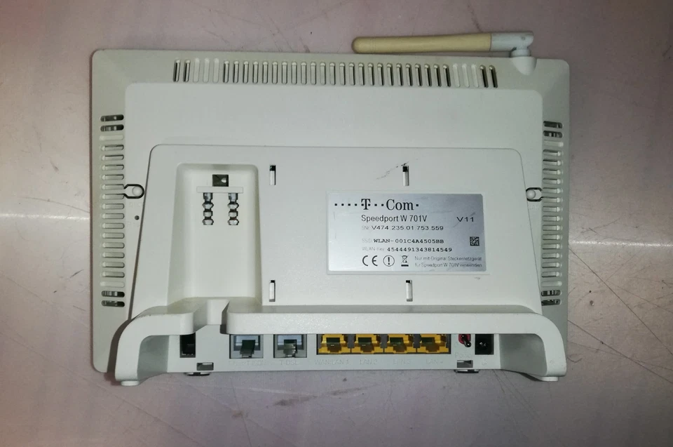 T-Com Speedport W 701V 4-PORTS DSL-Modem mit Wlan und Firewall - INCL PSU**** - Bild 2 von 3