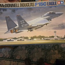Tamiya 1/32 McDonnell Douglas F-15C Eagle Pla...