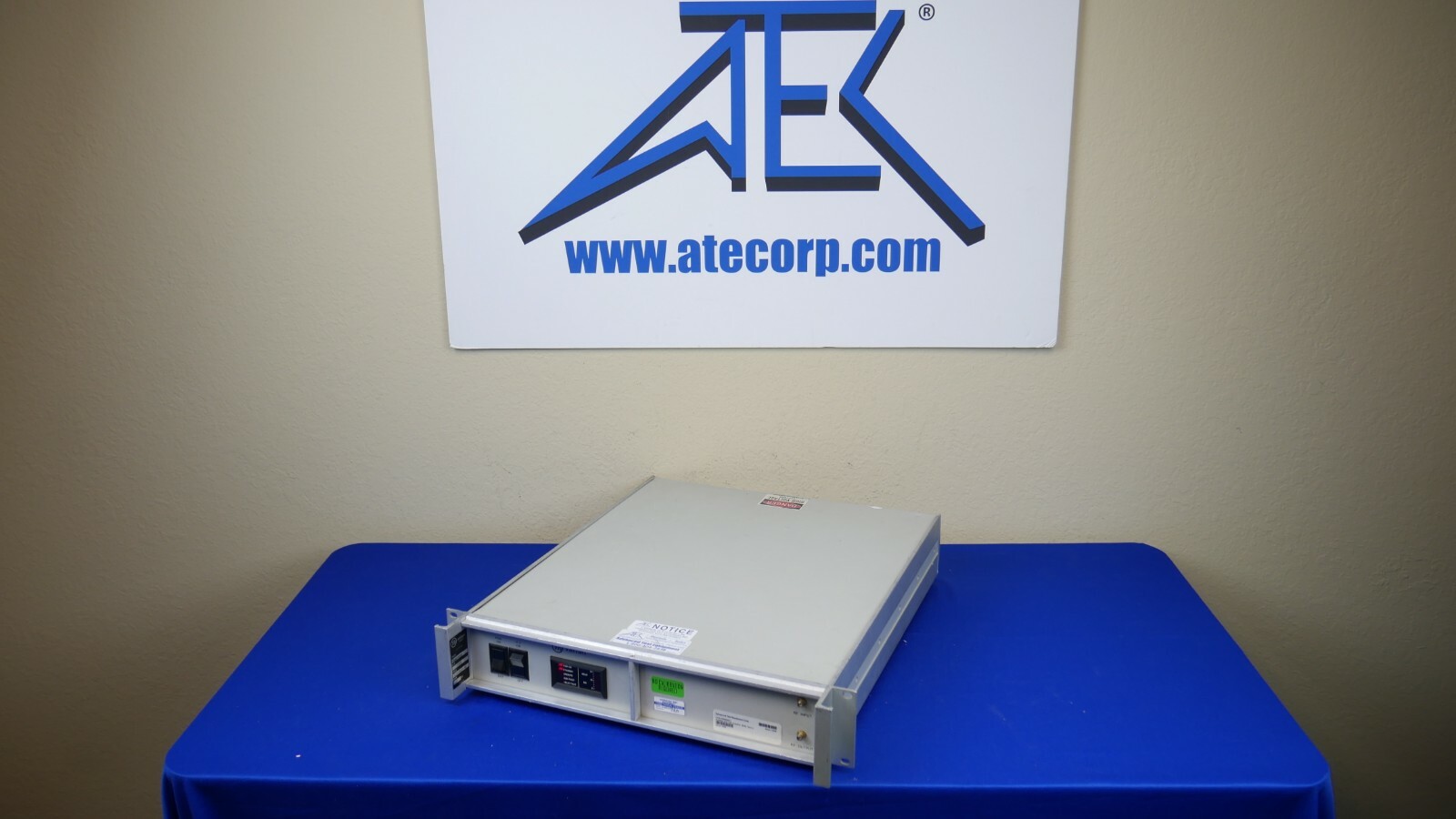 Varian / CPI 6900K Series 8-18GHz 10W TWT Amplifier, 35dB, Type N 