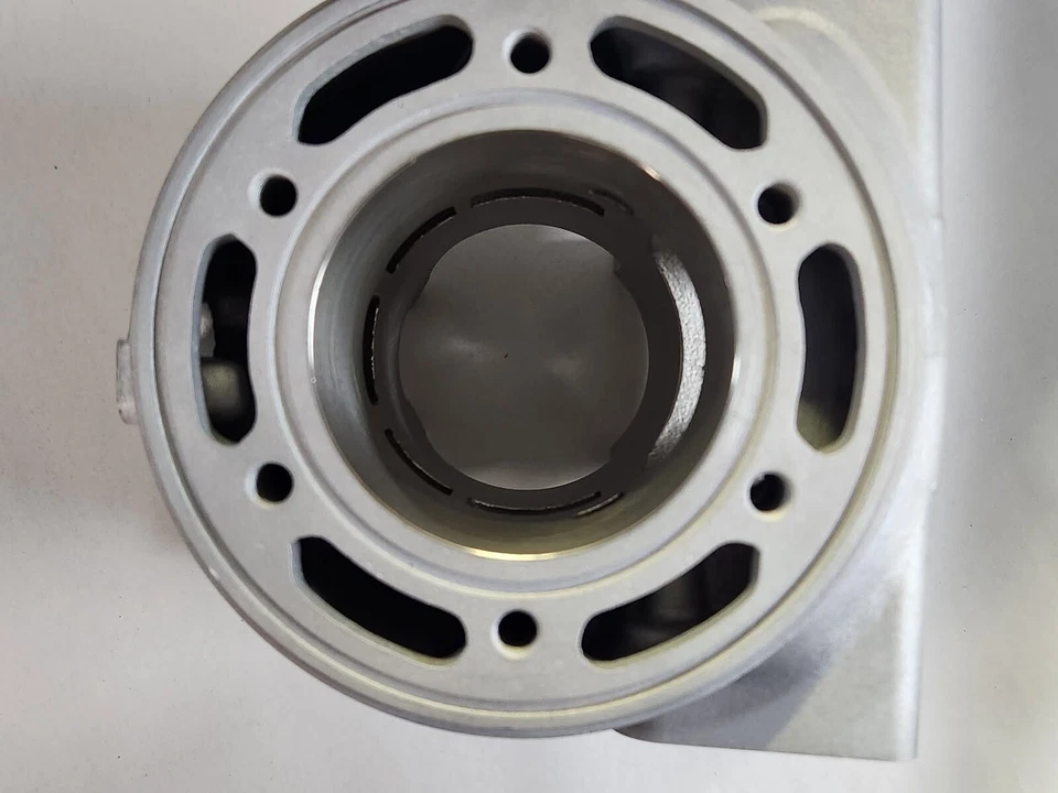 Jarra de cilindro KTM 250SX 1994 1994 chapada OEM 94 250 SX 1990-1995 Foto 3 de 4