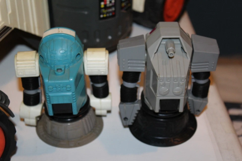 Vehículo patrullero Ideal Robo Force Command 1984 de colección 26" de largo con figura enemiga y SOTA Foto 3 de 4