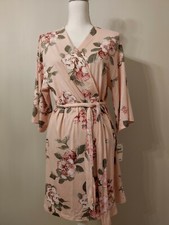 NWT Flora Nikrooz Women's Printed Wrap Robe Floral Medium Pink Cozy Romantic