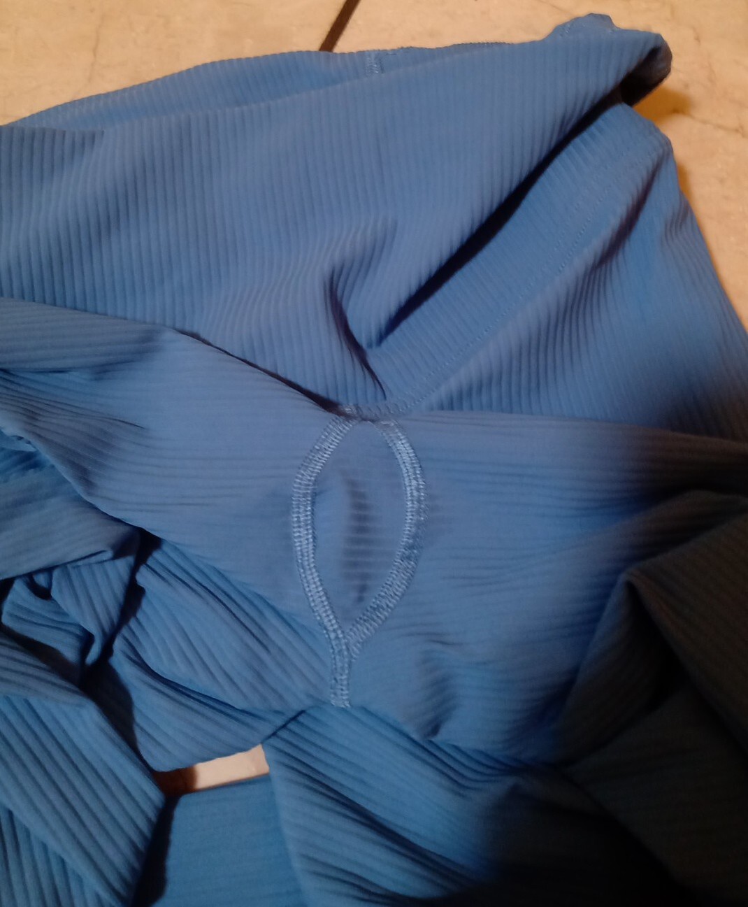 ALTRA Leggings blu Lululemon taglia 6 per favore guarda le mie altre inserzioni cose Lululemon