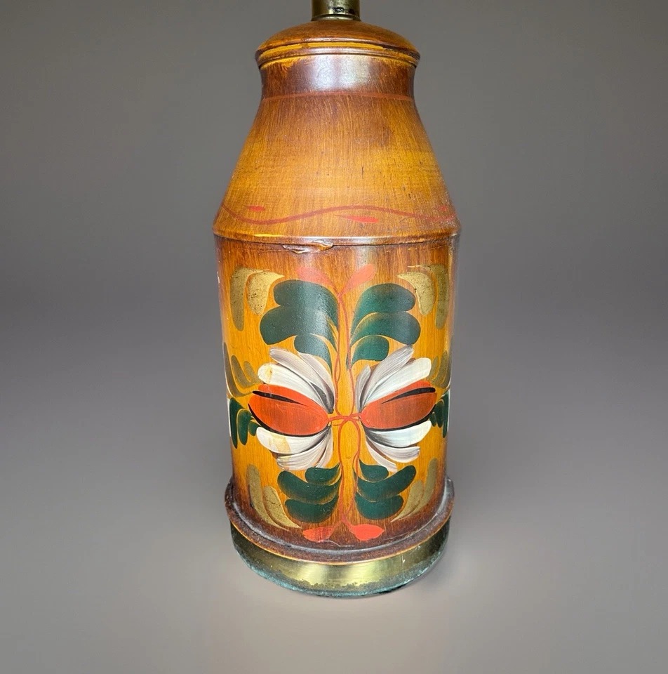 Винтажная металлическая лампа в народном искусстве 26 дюймов Пенсильвания голландская проверенная работа - Изображение 2 из 4