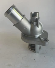 Engine Coolant Thermostat Housing Assembly 902-2089 For GM Vehicles