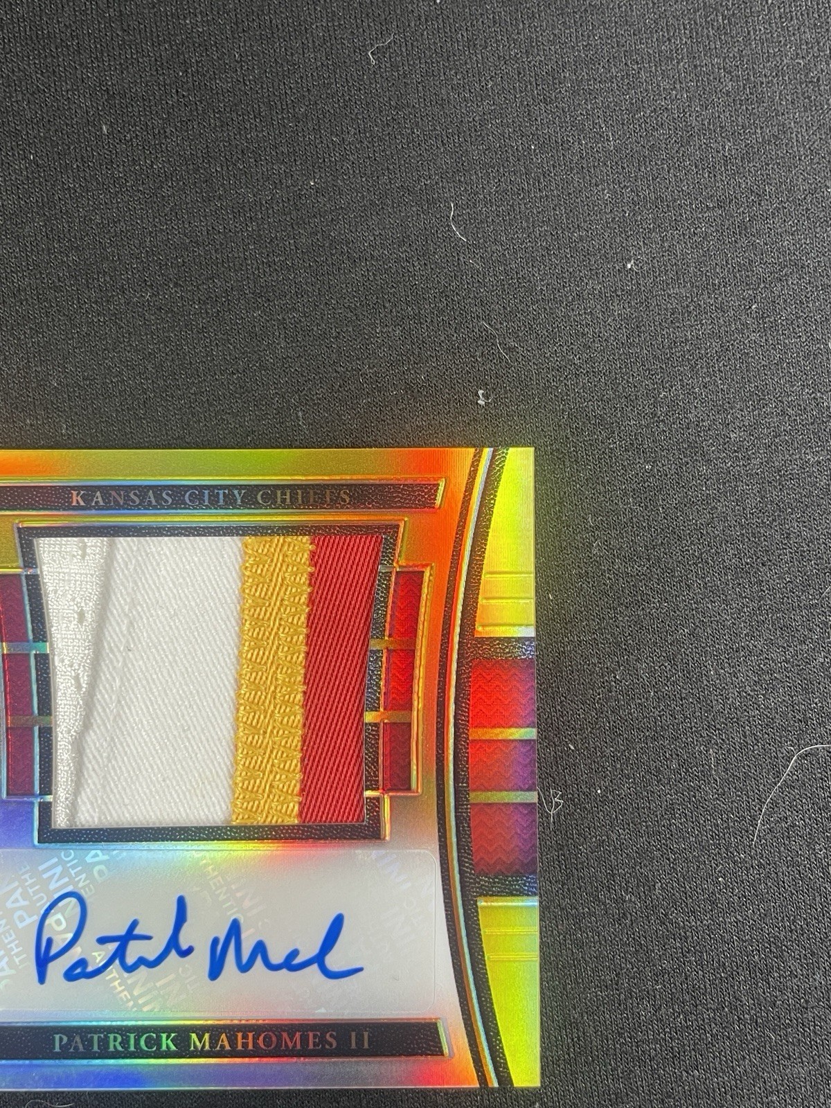 2017 Select Football Patrick Mahomes Patch Auto RPA Gold Prizm /10 ROOKIE READ view 6