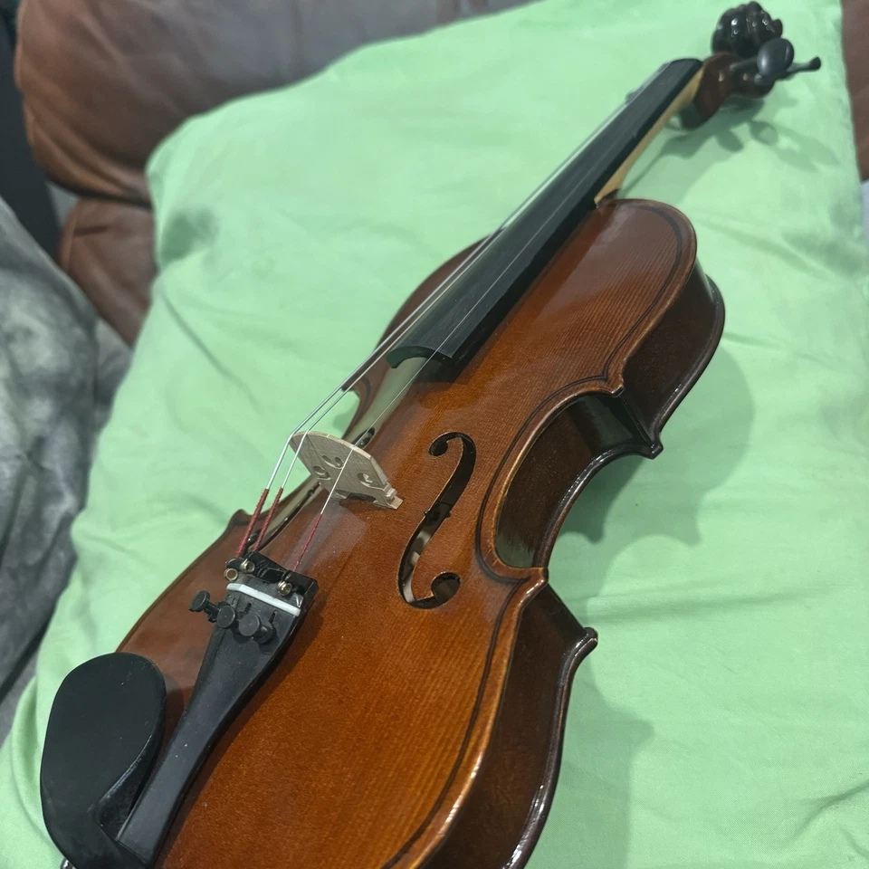 Violino Gliga Genial escala 1/4 - Imagem 2 de 4