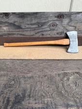 Vintage 2-1/2 Lb. unmarked double bit cruiser, 28" handle.