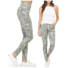 SPANX Twill Ankle Cargo Pants Stone Wash Camo Women's M Stretch 20311R NWOT
