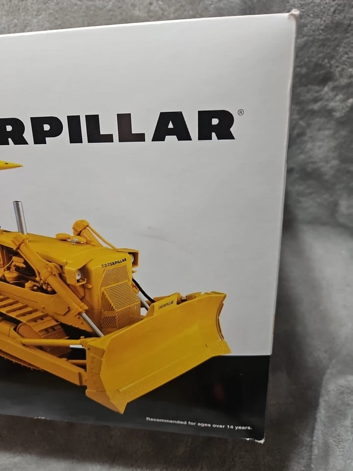 Tractor First Gear Caterpillar D9 Serie E Hoja 9S y Unidad Hidráulica Nº184 Foto 4 de 4