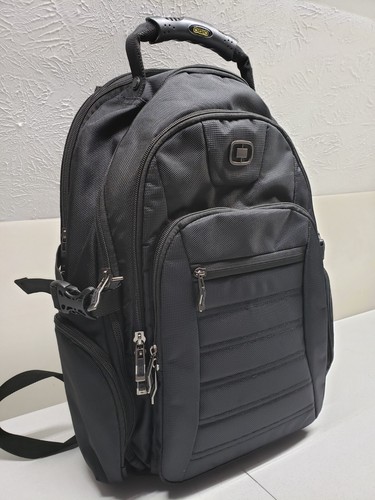 Padded Laptop Backpack Black Model 