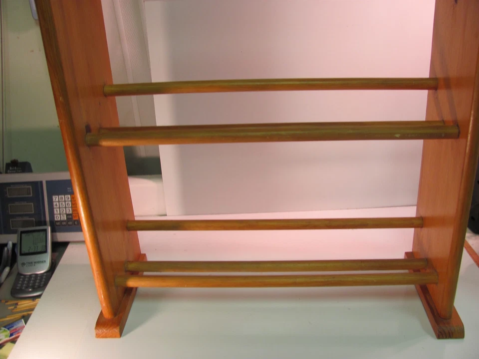 Estante de almacenamiento CD VHS - Hecho en EE. UU. Foto 4 de 4