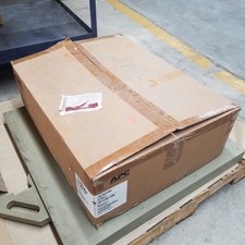 APC AP9621 Step Down Transformer, 30A Plug - 24A Max Input, 4500VA Max Power Out