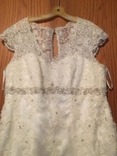 wedding dress size 18W preowned with veil