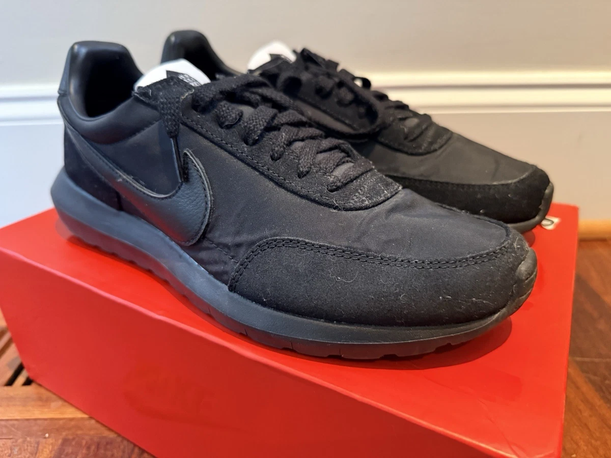 DSM x NikeLab Roshe Daybreak Triple Black for Sale | Authenticity