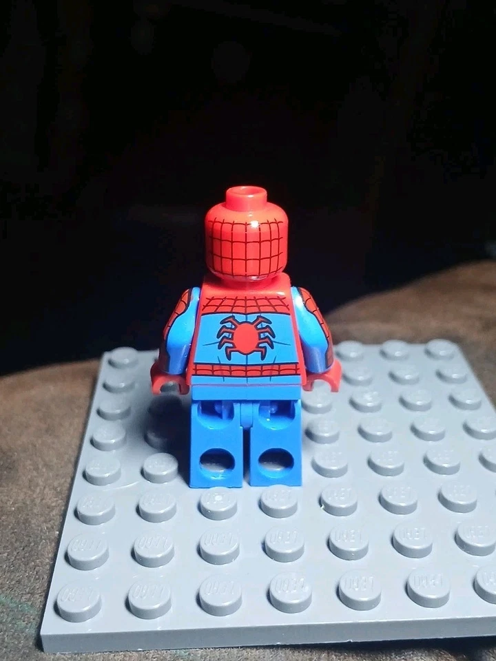 Lego  Marvel Super Heroes Spider-Man Minifigure 76175 76173 76172 40454. New. - image 2 of 2
