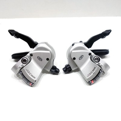 SHIMANO Deore XT Schalthebel SL-M750 3 x 9 speed