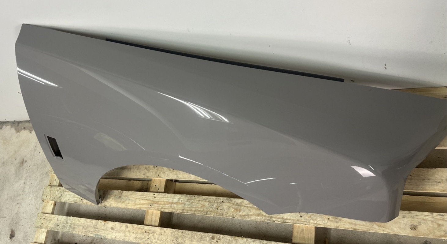 ROLLS ROYCE Cullinan FENDER RIGHT PASSENGER 2019 - 2026 OEM