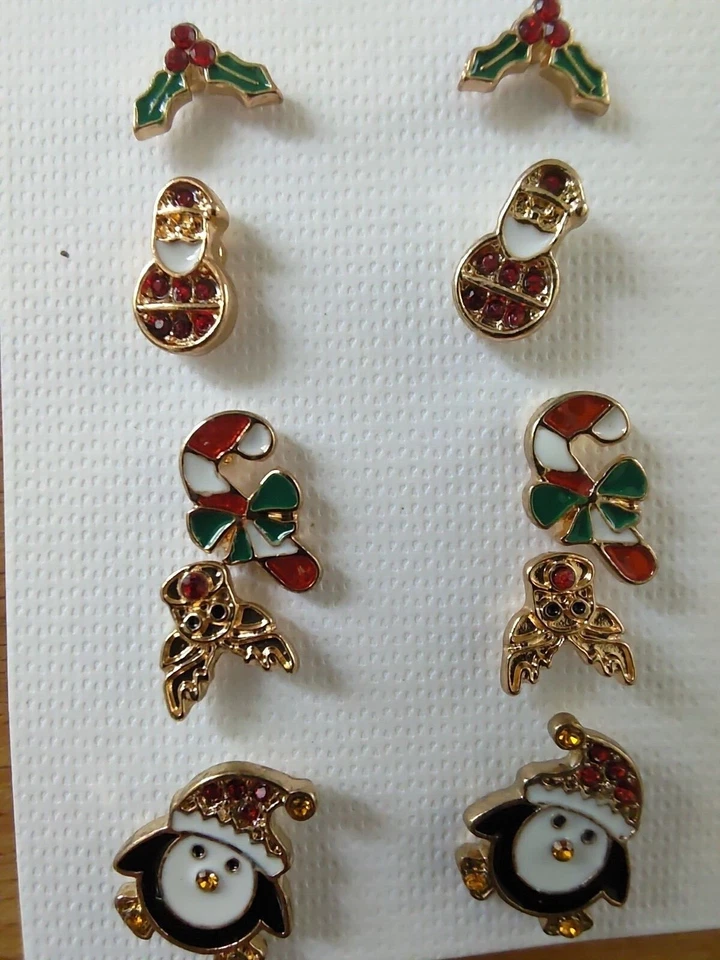 Accessorize Christmas novelty stud earring pack, x5 pairs included,new with tags - Image 3 of 4