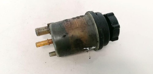 Power steering fluid reservoir
