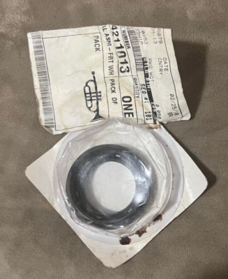 +New General Motors GM 24211013 Seal, Front Wheel Drive Shaft Oil 02-05 vue