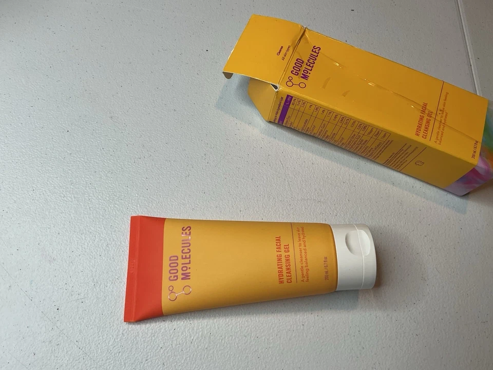 Good Molecules Hydrating Facial Cleansing Gel 6.7oz / 200mL NIB - Image 2 of 4