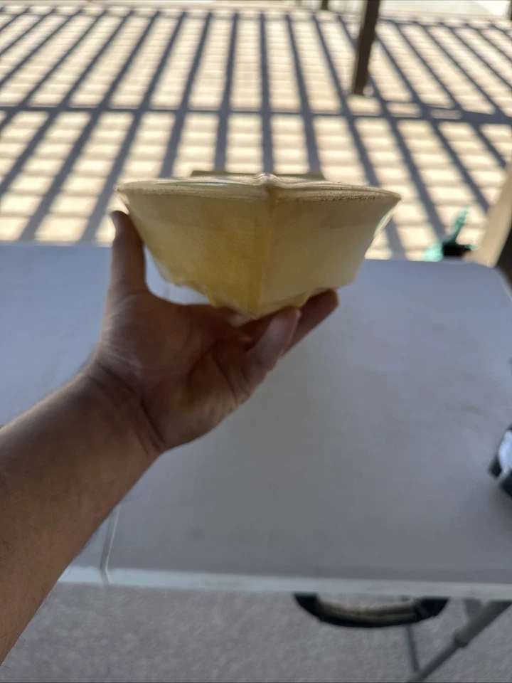 New Vintage Prather RC Boat 31” Fiberglass Hull,  W/new HGK 21  Motor - Image 3 of 4