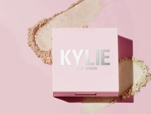 Kylie Cosmetics Kylighter Illuminating Powder #010 Quartz - Picture 4 of 6