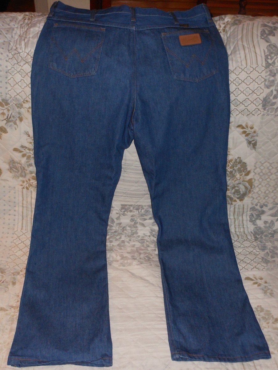 Vintage Made in USA Wrangler 945 Boot Cut Blue Jeans Ideal Zipper 