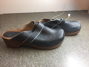 sanita clogs 39