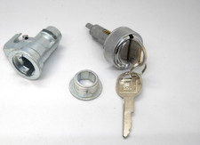 1970 1971 1972 1973 1974  Olds Cutlass 442 Glove Box Lock Nos Cylinder