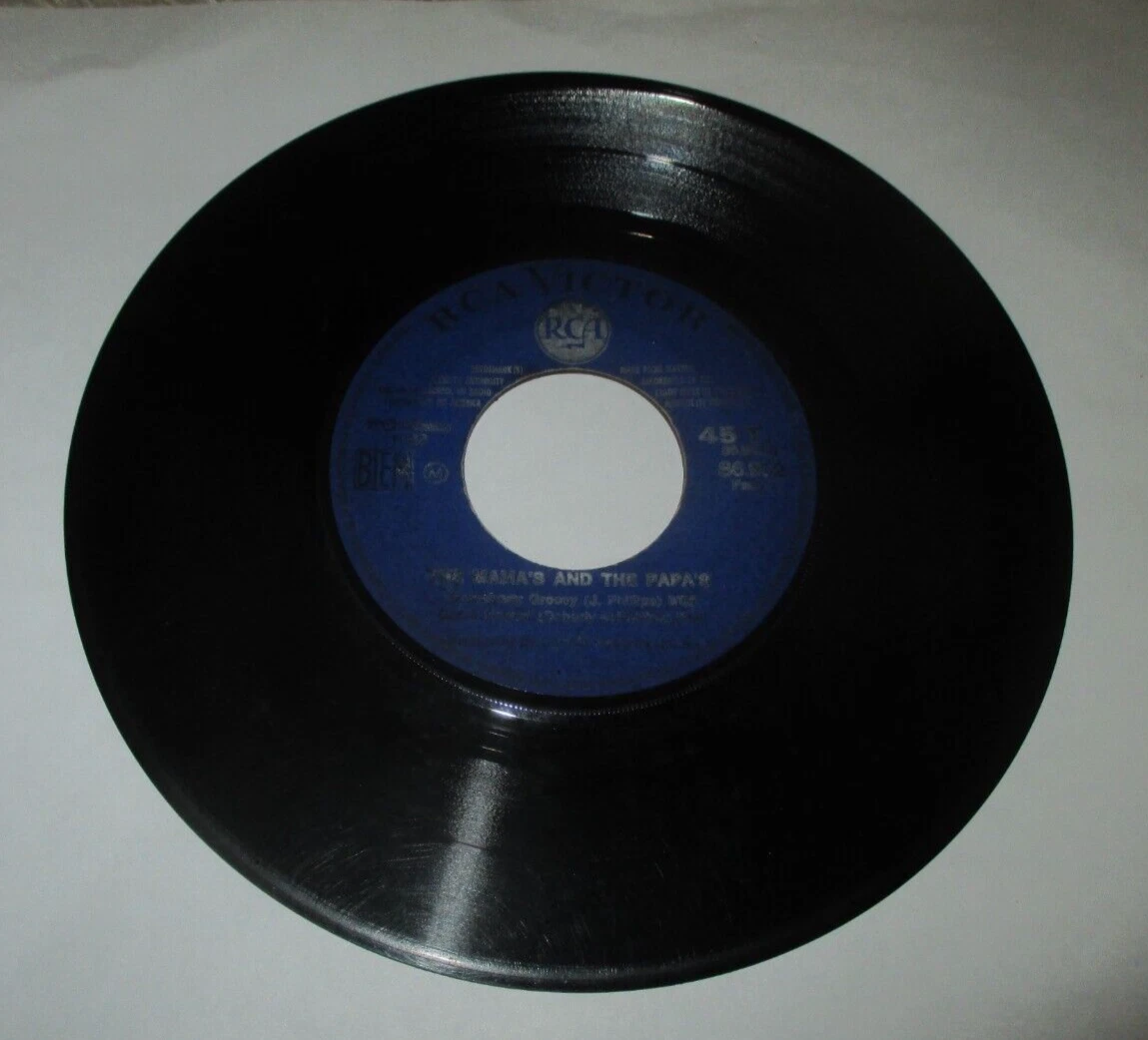 MAMA'S AND THE PAPA'S CALIFORNIA DREAMIN 7" EP 1966 RCA VICTOR 86.902 M FRANCE.