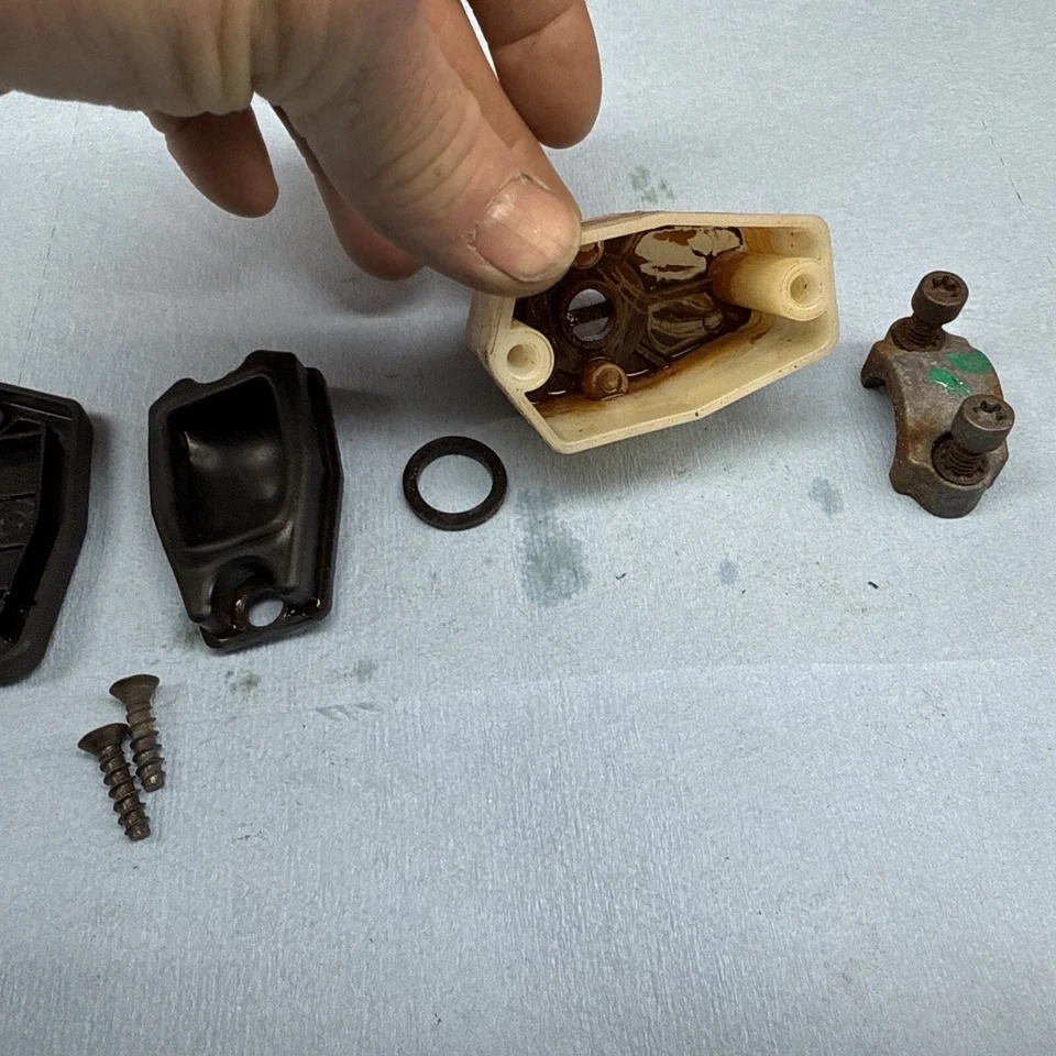 1996 - 1997 Arctic Cat ZRT,  powder extreme 600  Master  Brake Cylinder Parts - Image 3 of 3