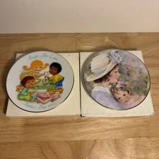 Set of Two Avon Fine Collectibles Plates - Porcelain/22k Gold '93 & '97 Mother's