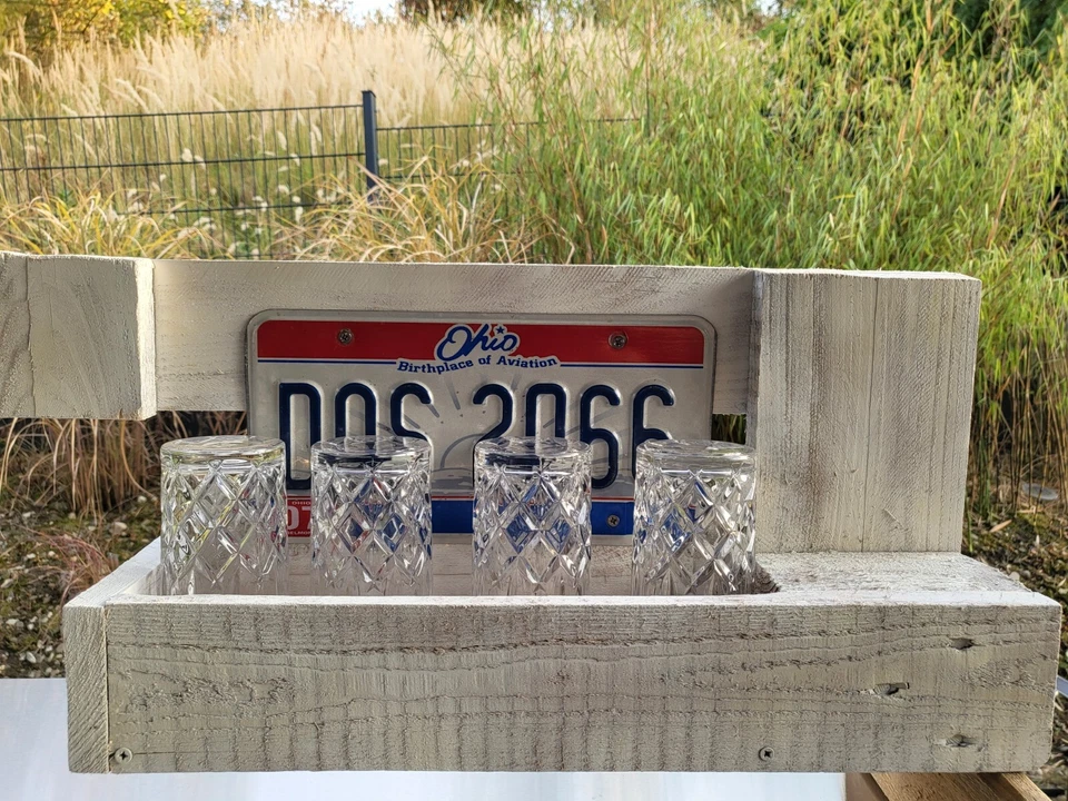 Weinregal Flaschenregal Europalette mit Flaschenöffner / Nummernschild - Bild 4 von 4