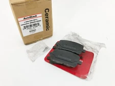 New AutoShack SCD923 Front Ceramic Disc Brake Pad Set