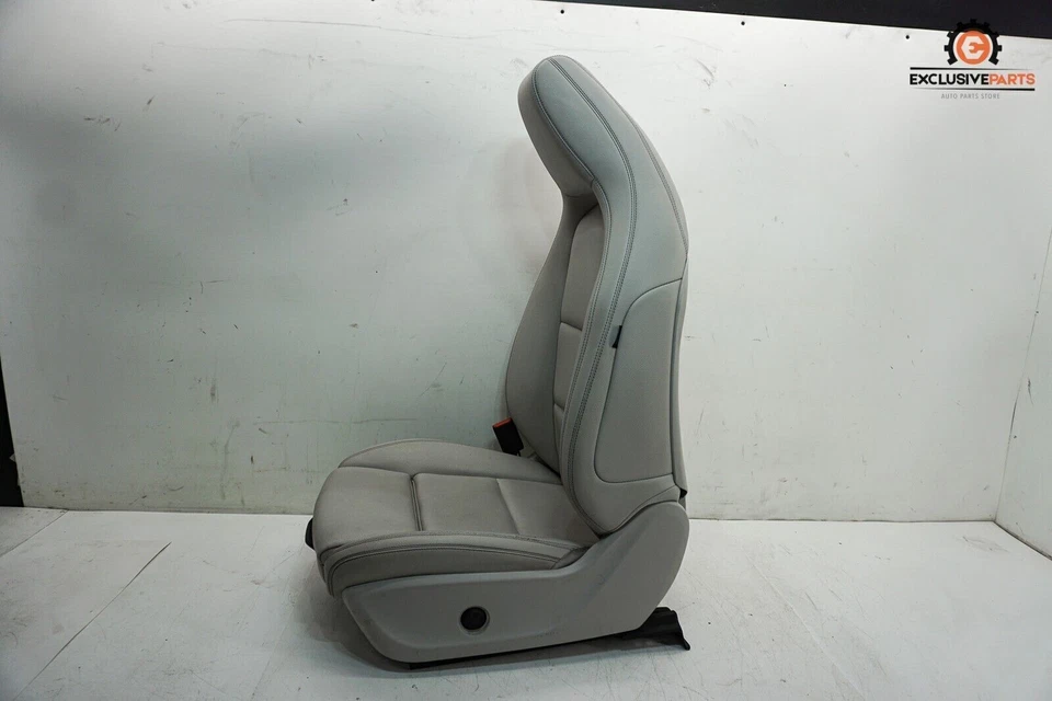 14-19 Mercedes-Benz CLA250 C117 CLA45 OEM Delantero Izquierdo LH Asiento de Cuero del Conductor 5029 Foto 2 de 4