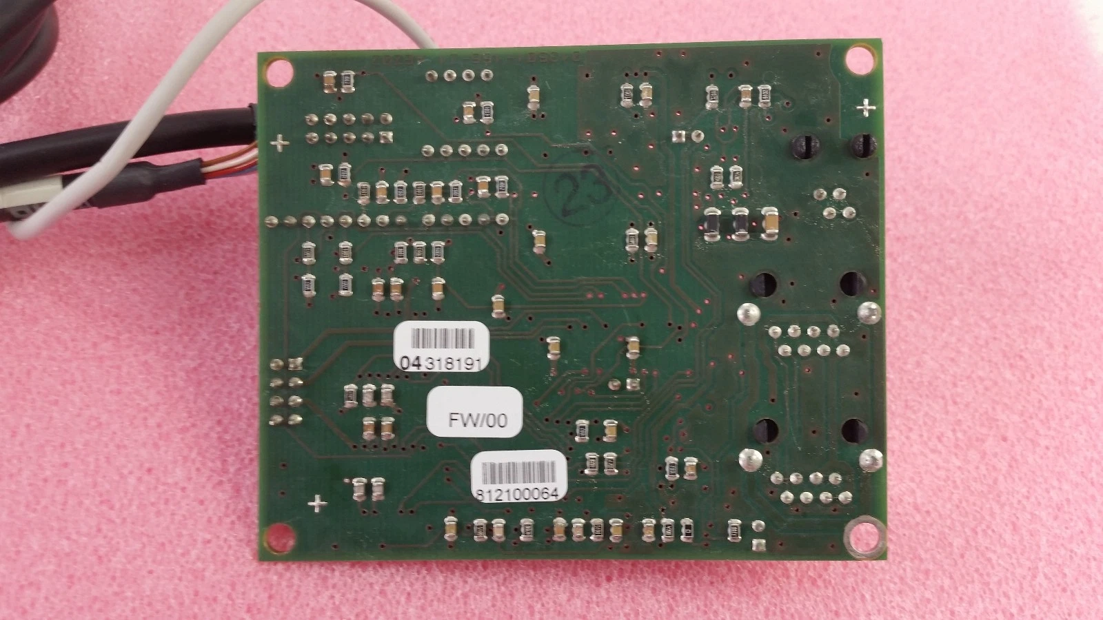 Back of the Brooks 013501-16 board with FW/00 firmware sticker