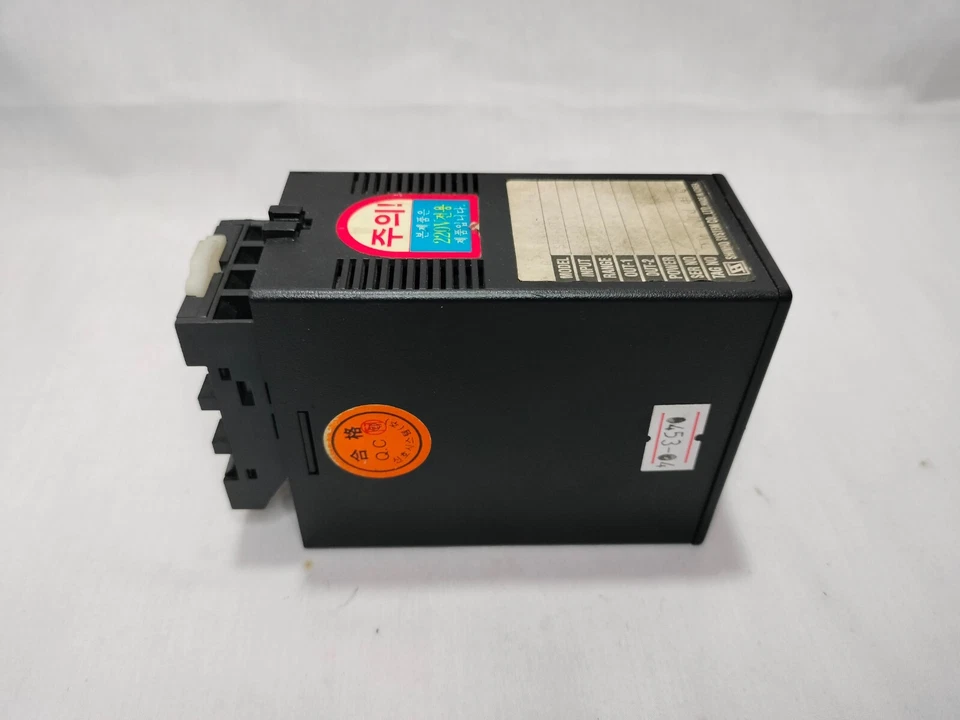 Shinho System NF-70221-1P NF702211P S-Unit Signal Conditioner w/ Socket - Image 4 of 4