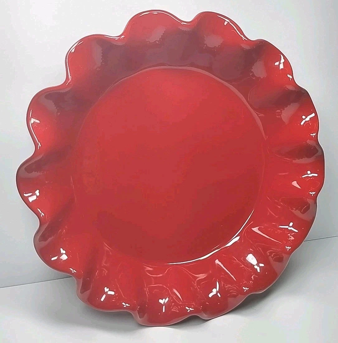 Emile Henry Pie Plate Dish 26.5 cm/ 10.4” Red Fluted Ruffled Rim, Made In France